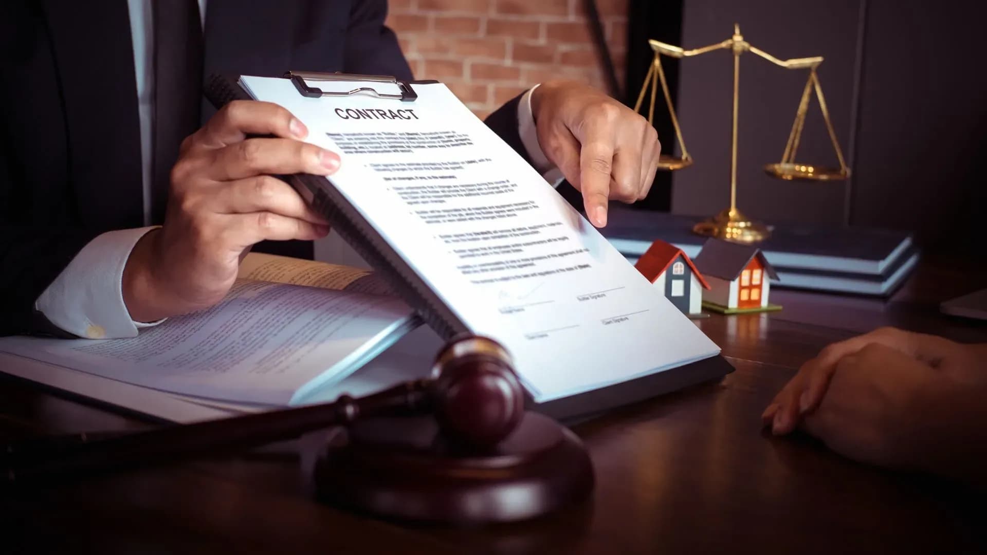 Louisiana Foreclosure Process – A Unique Blend of Judicial and Non-Judicial Concepts
